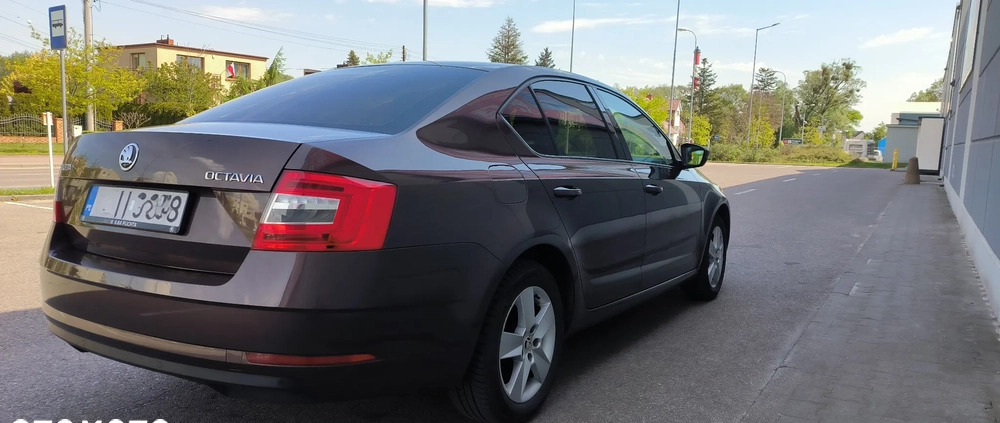 Skoda Octavia cena 62902 przebieg: 76400, rok produkcji 2018 z Złotów małe 562